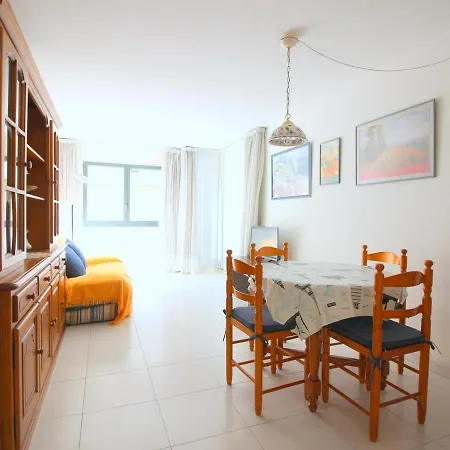 Centrico En Roses, A 20m De La Playa, Con Parking Y Terraza - Es-228-89 Apartment *