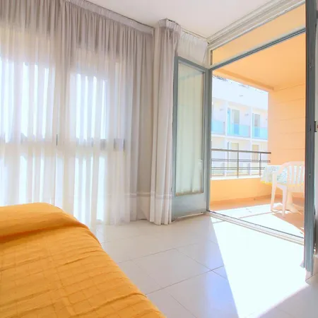 Centrico En Roses, A 20m De La Playa, Con Parking Y Terraza - Es-228-89 Apartamento Rosas